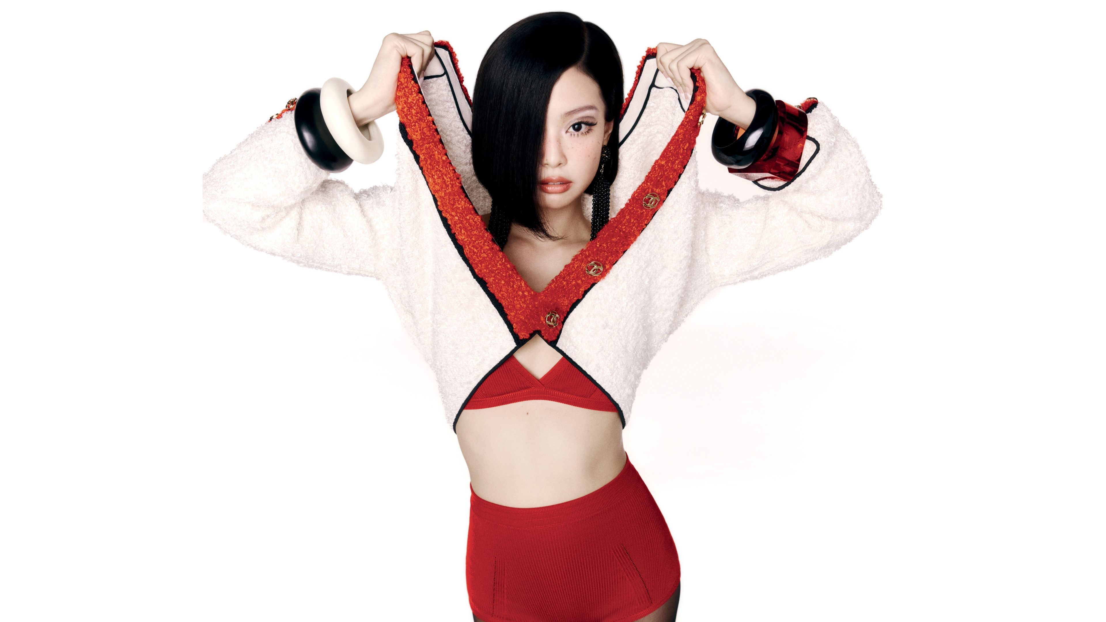 Jennie V Magazine ultra HD 4K wallpaper