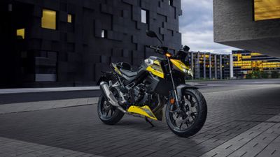 Honda CB750 Hornet Outdoor ultra HD 4K wallpaper