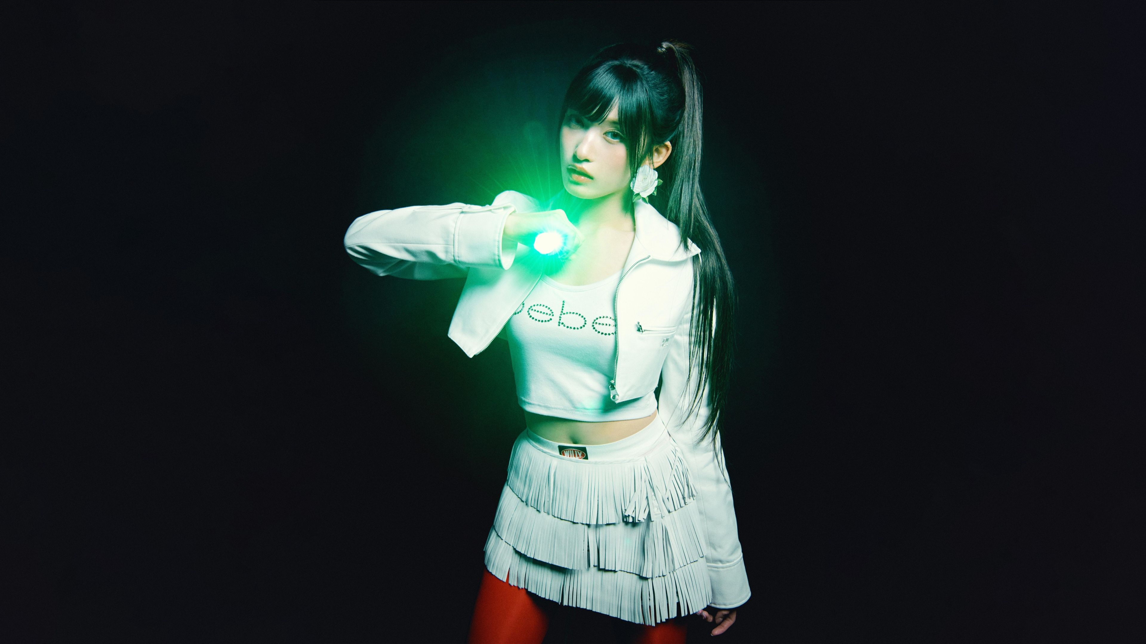 Leeseo (REVIVE+) ultra HD 4K wallpaper