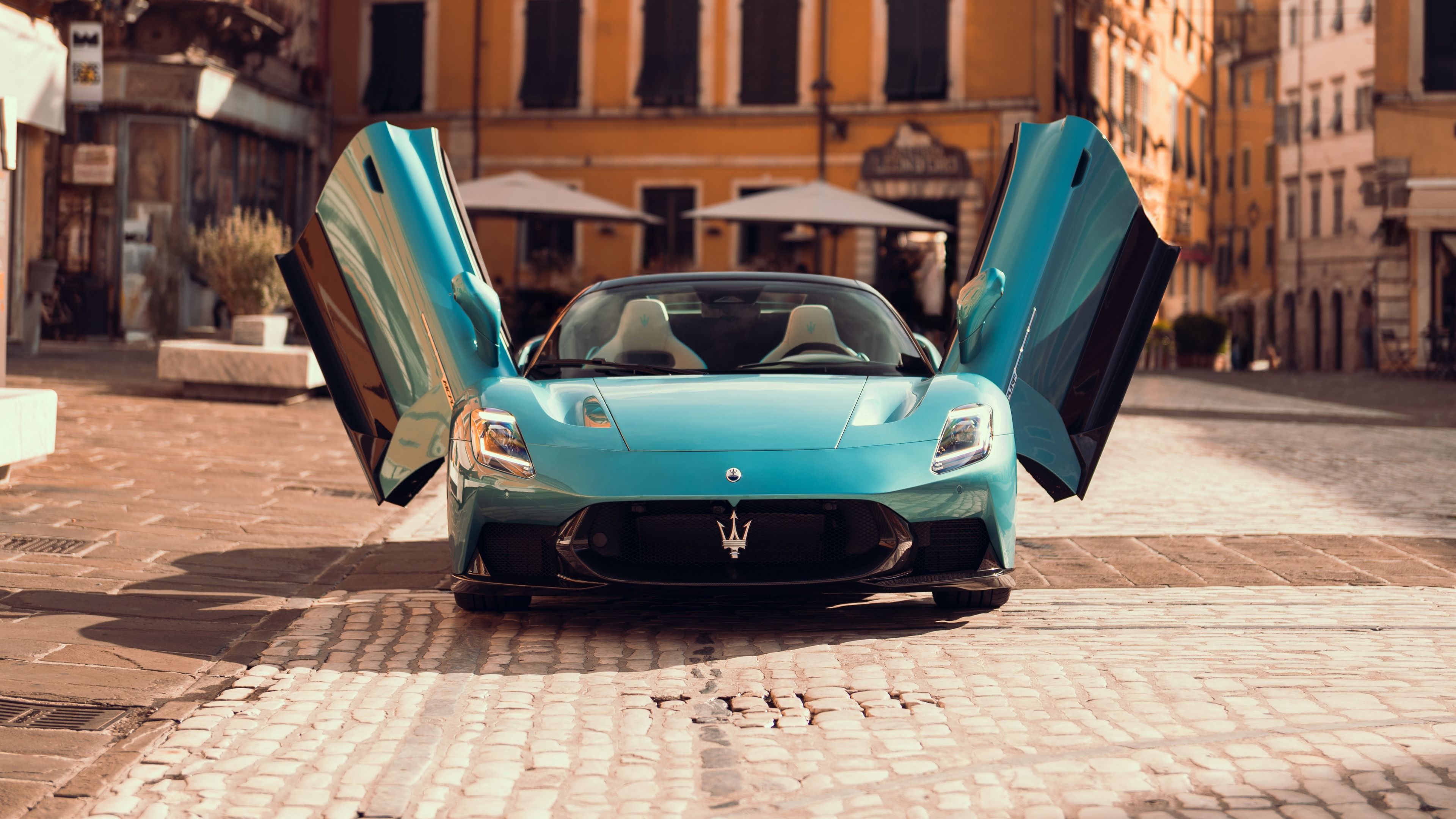 Maserati MCPURA Cielo Vertical ultra HD 4K wallpaper
