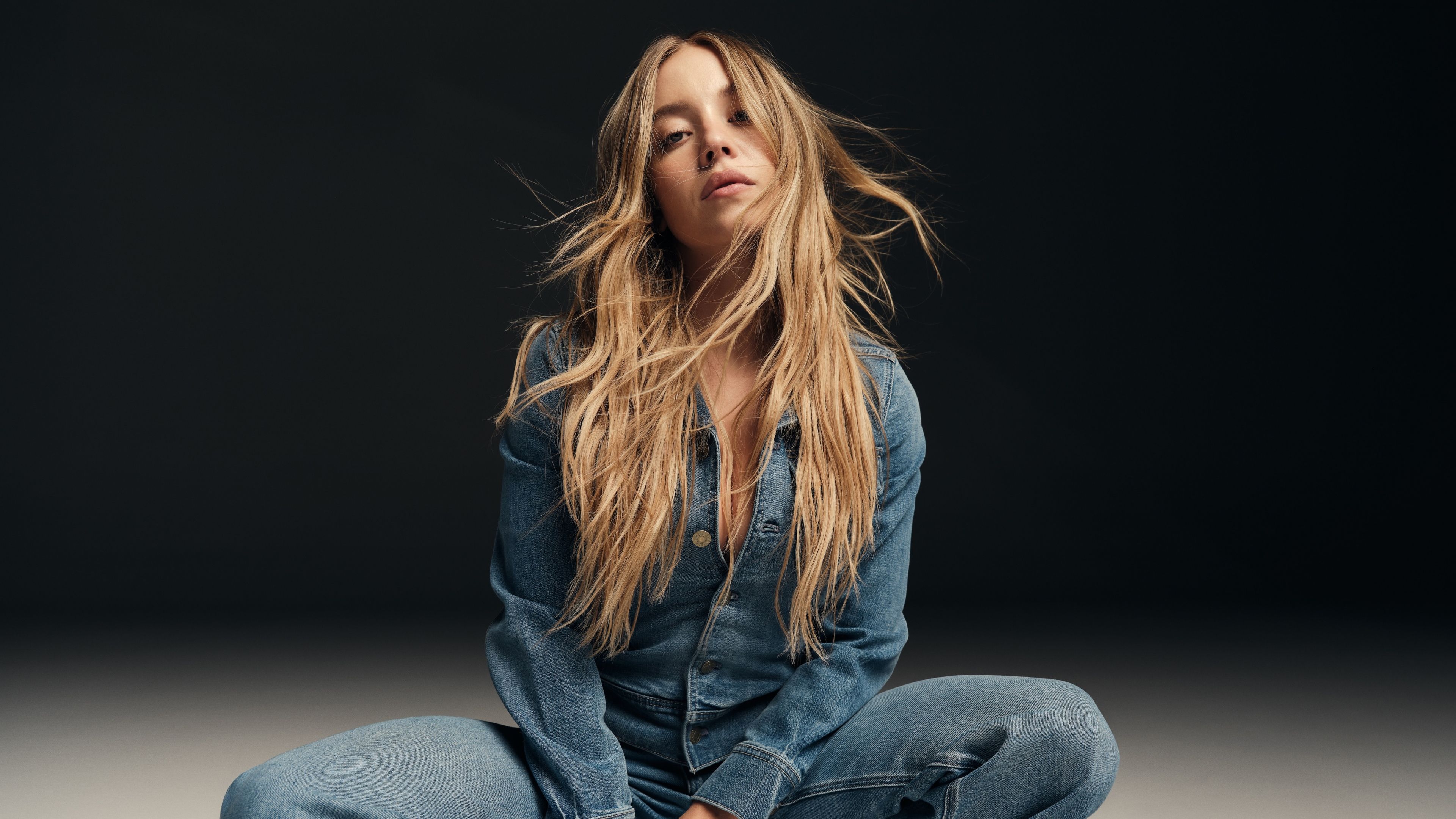 Sydney Sweeney American Eagle jeans ultra HD 4K wallpaper