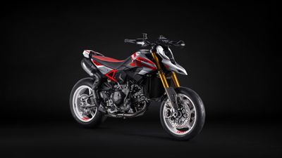 Ducati Hypermotard V2 2026 ultra HD 4K wallpaper