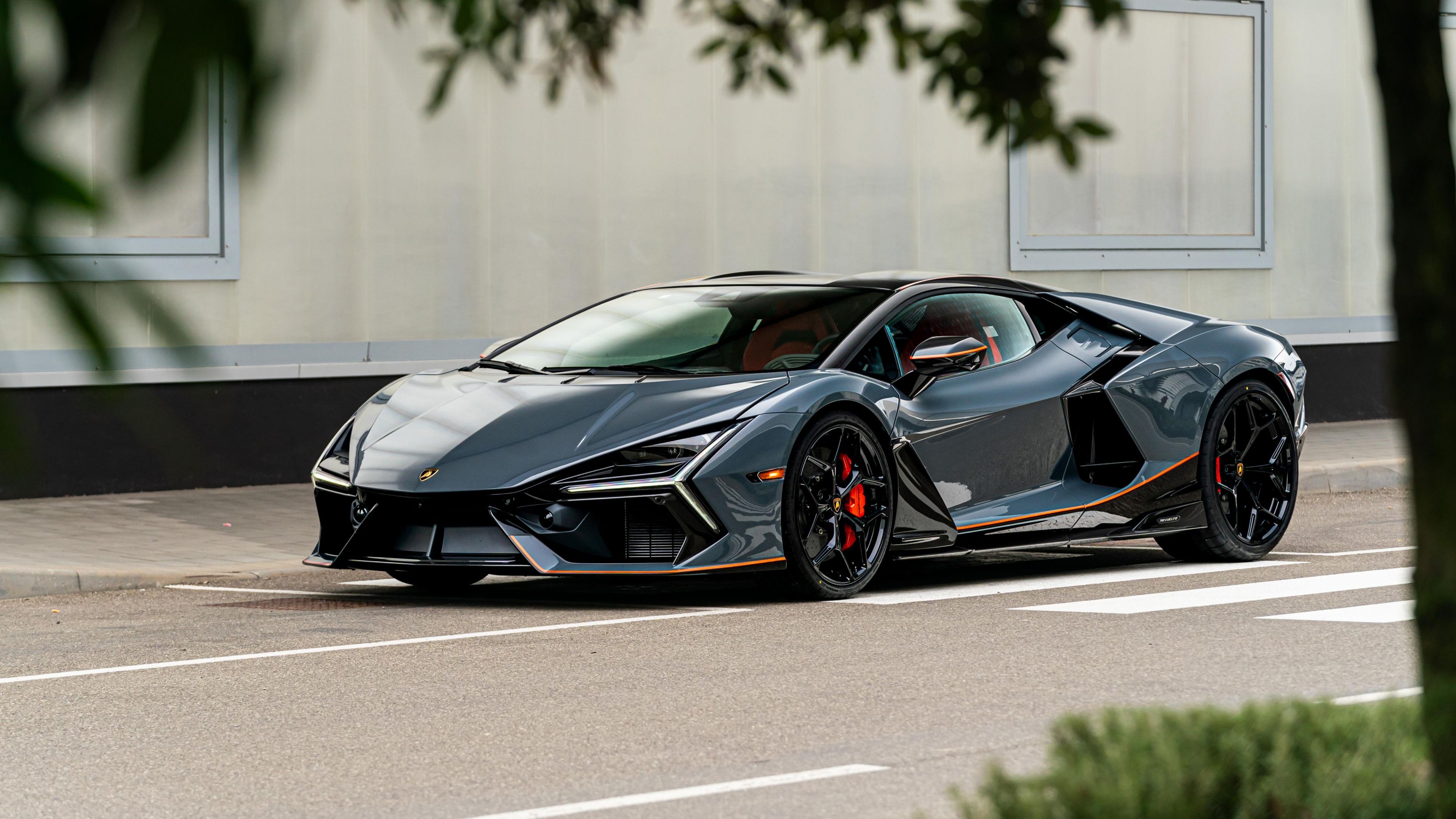 Lamborghini Revuelto Outdoor ultra HD 4K wallpaper
