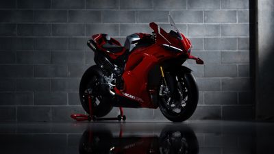 Ducati Panigale V4 R Performance bike ultra HD 4K wallpaper