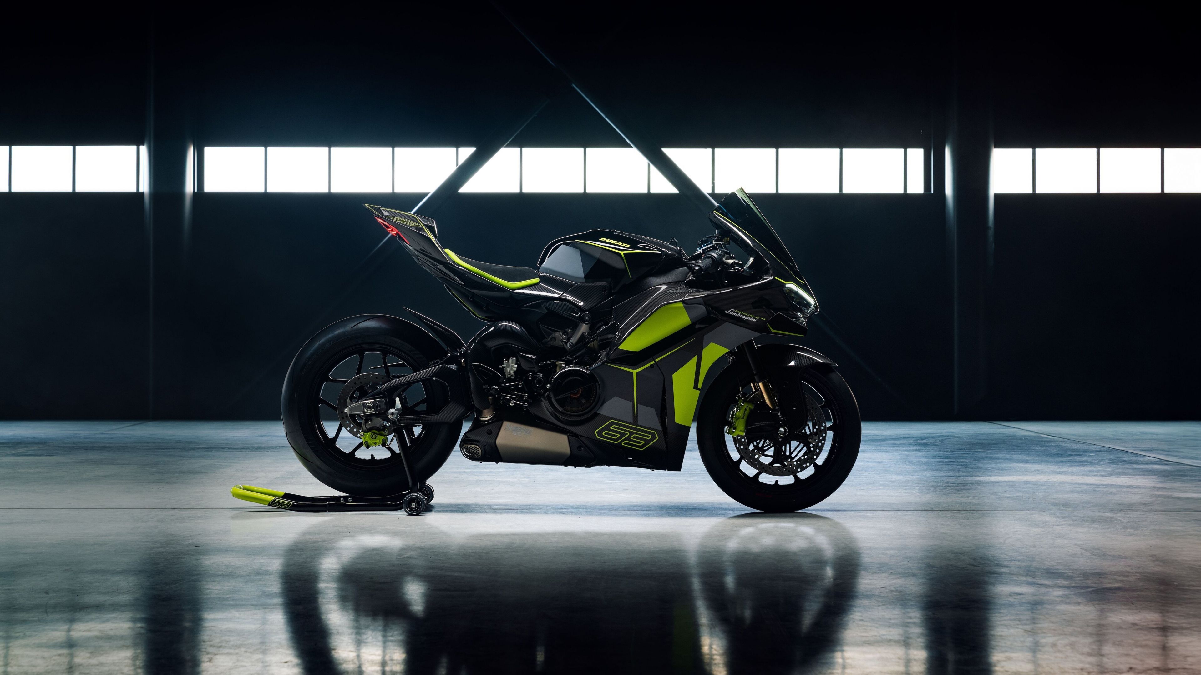 Ducati Panigale V4 Garage ultra HD 4K wallpaper