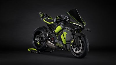 Ducati Panigale V4 Lamborghini ultra HD 4K wallpaper
