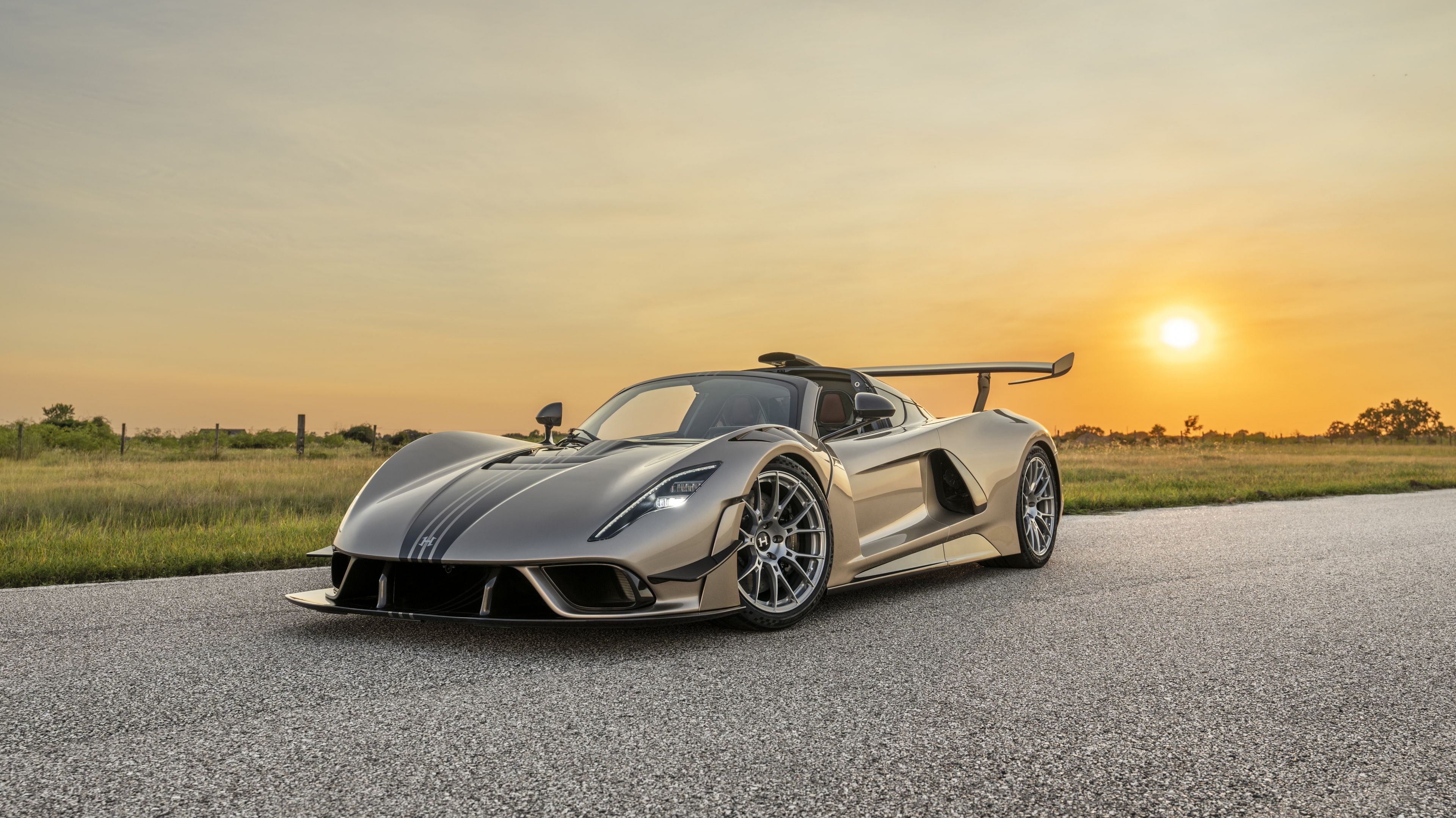 Hennessey Venom F5 Revolution LF 2025 ultra HD 4K wallpaper