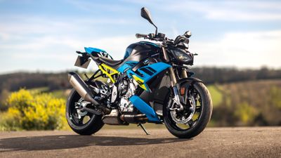 BMW S 1000 R Sport 2025 ultra HD 4K wallpaper
