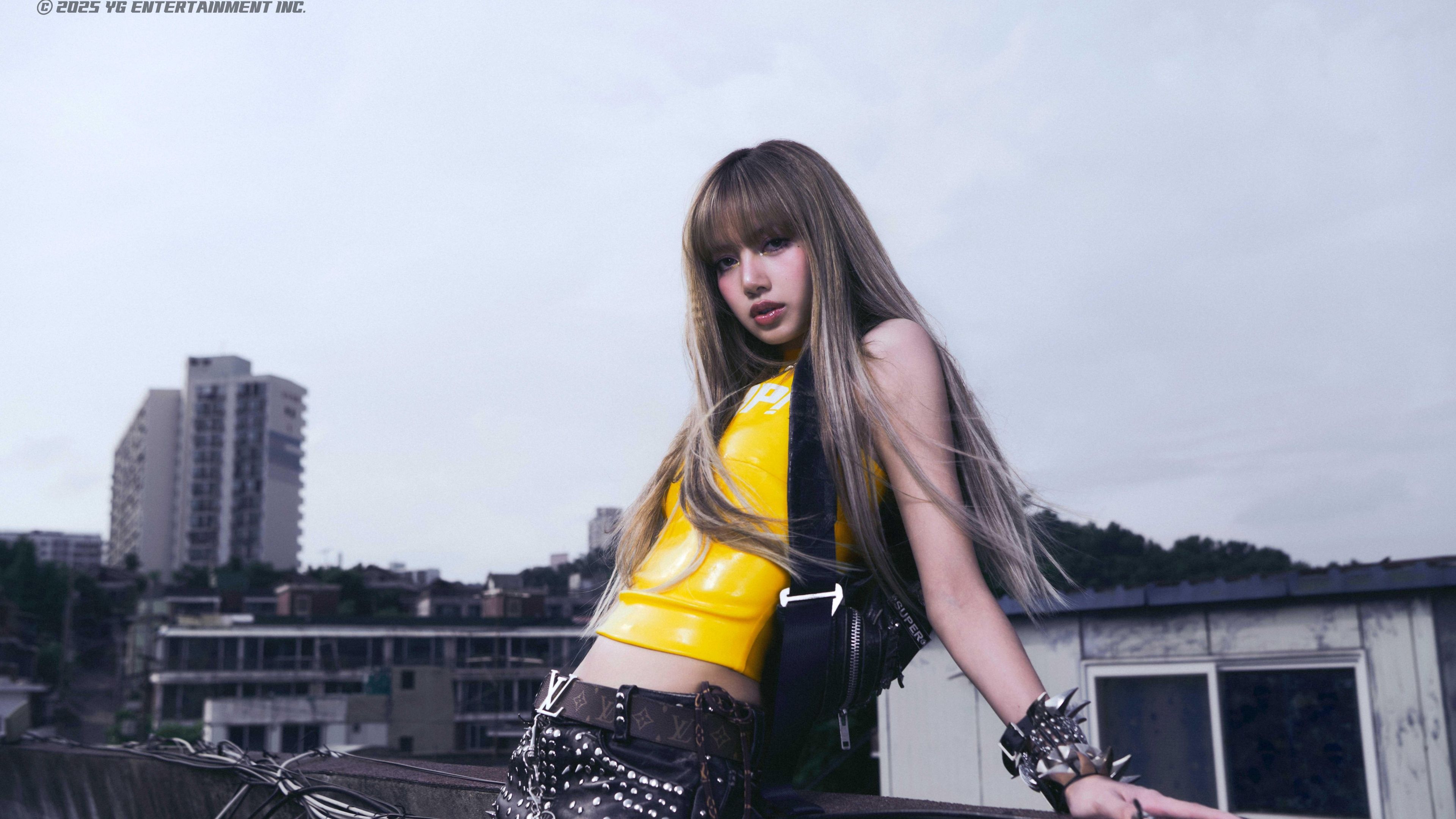 Lisa - JUMP ultra HD 4K wallpaper