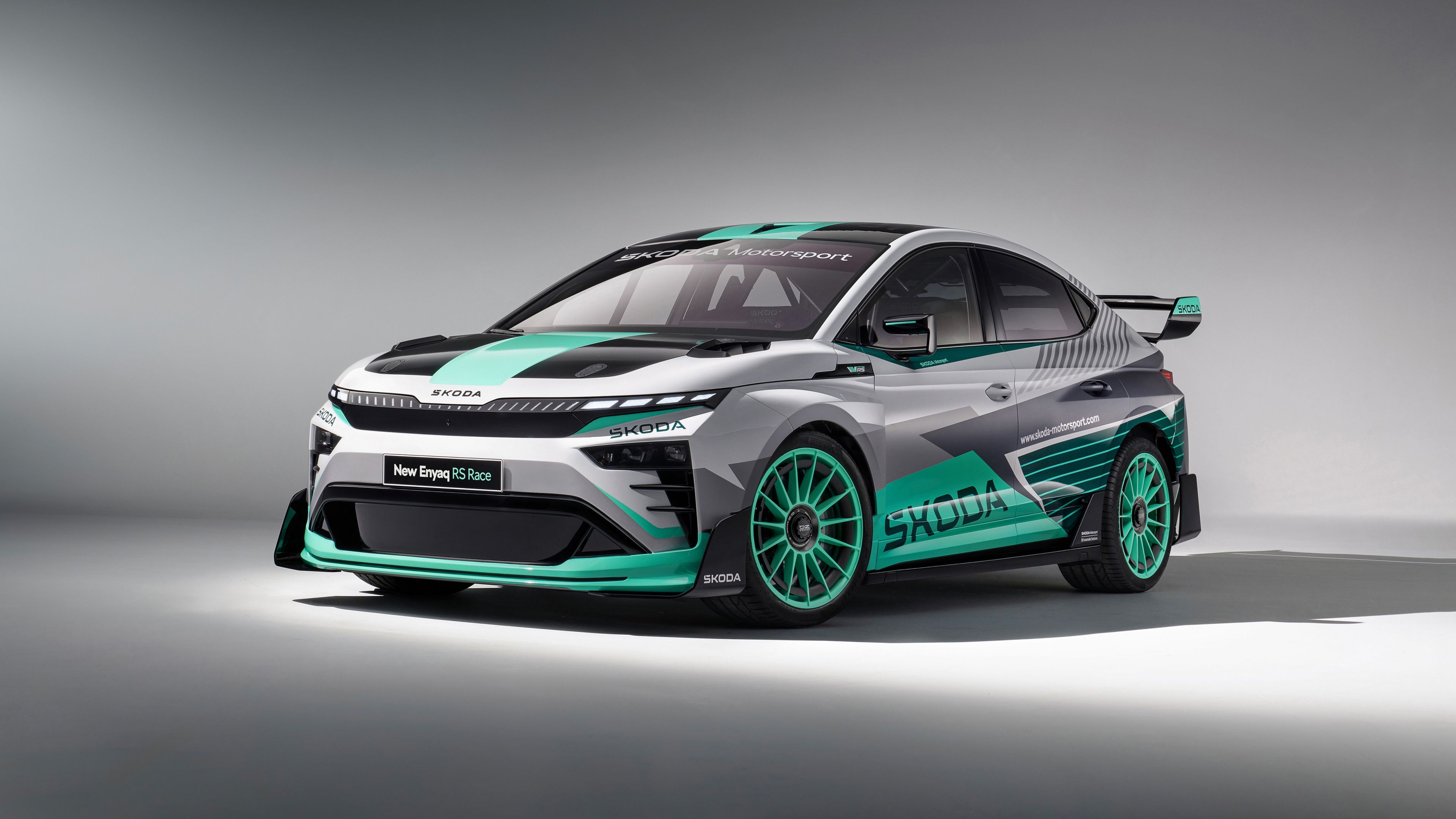Skoda Enyaq RS Race 2025 ultra HD 4K wallpaper