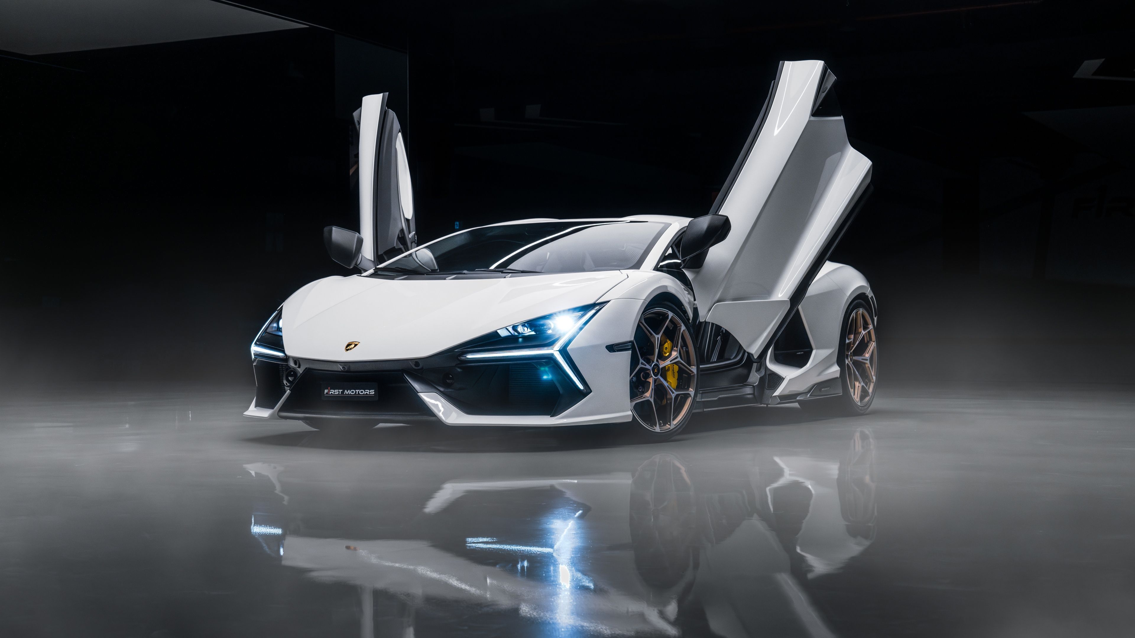 Lamborghini Revuelto Dark background ultra HD 4K wallpaper