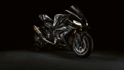 BMW Motorrad Concept RR Dark aesthetic ultra HD 4K wallpaper