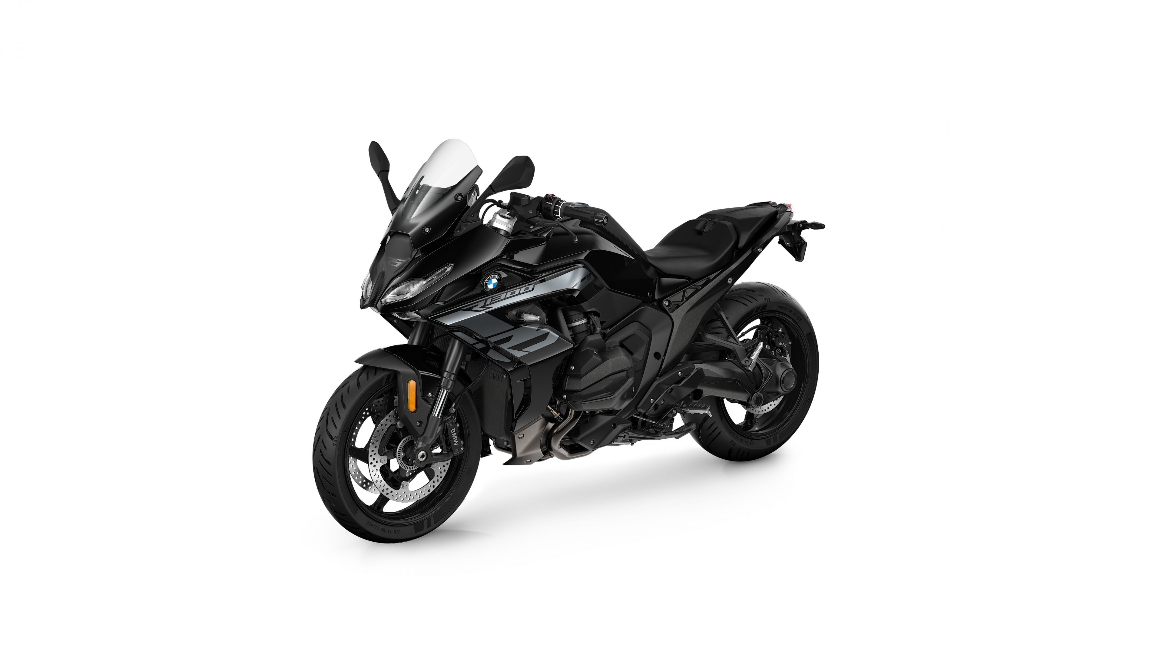 BMW R 1300 RS Triple Black 2025 ultra HD 4K wallpaper