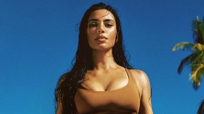 Kim Kardashian Skims ultra HD 4K wallpaper