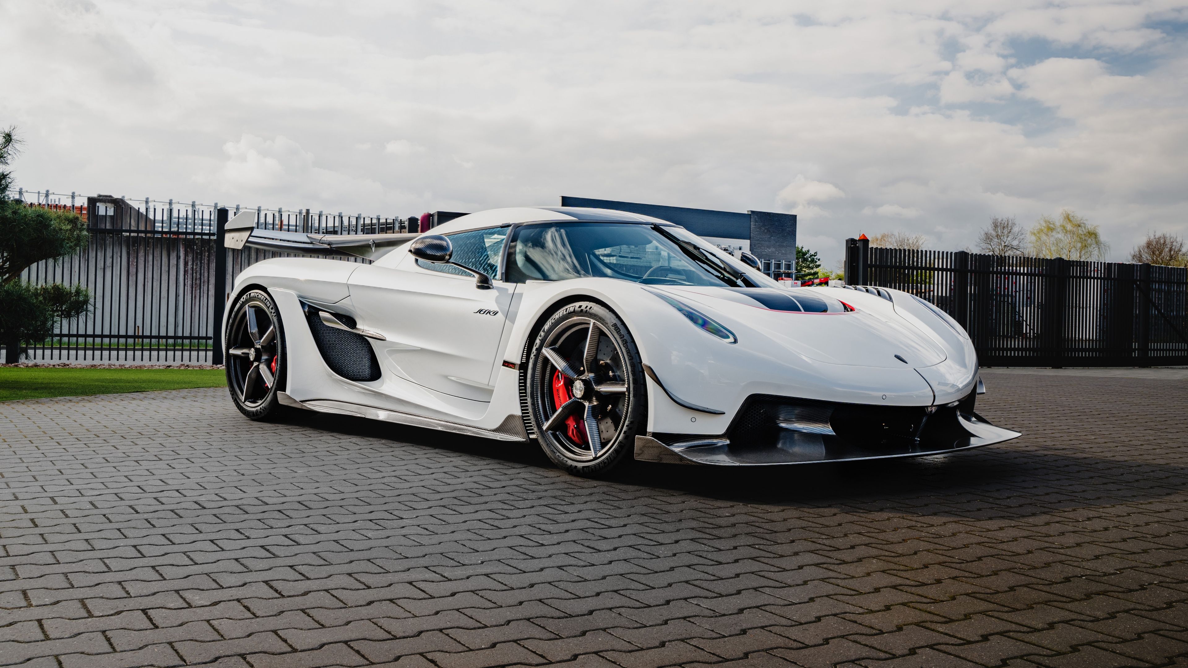 Koenigsegg Jesko White cars ultra HD 4K wallpaper