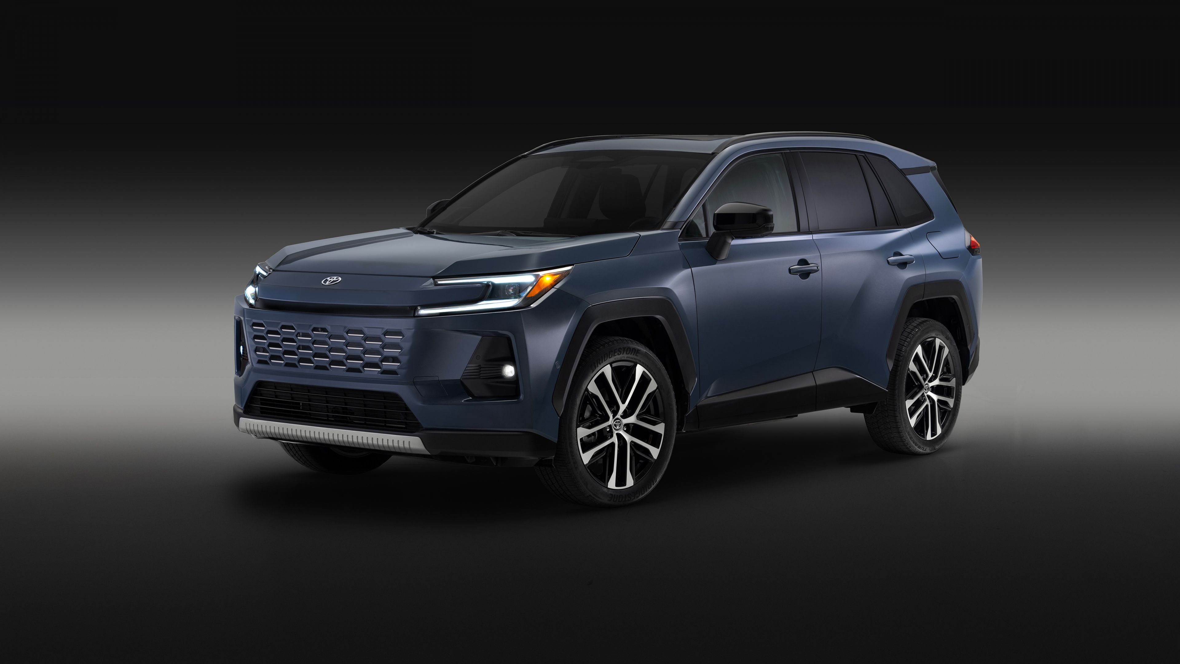 Toyota RAV4 HEV AWD 2026 ultra HD 4K wallpaper