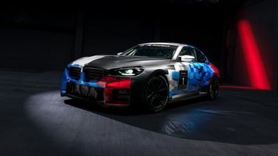 BMW M2 Racing 2025 ultra HD 4K wallpaper