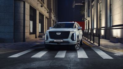 Cadillac Escalade ESV 2025 ultra HD 4K wallpaper