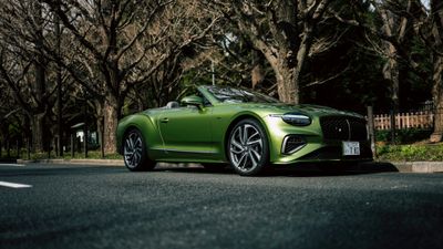 Bentley Continental GT Speed Convertible 2025 ultra HD 4K wallpaper