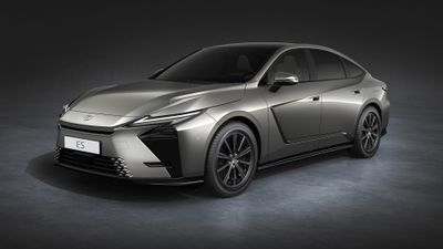Lexus ES 300h ultra HD 4K wallpaper