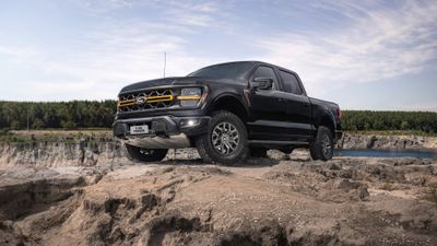 Ford F-150 Tremor SuperCrew 2025 ultra HD 4K wallpaper