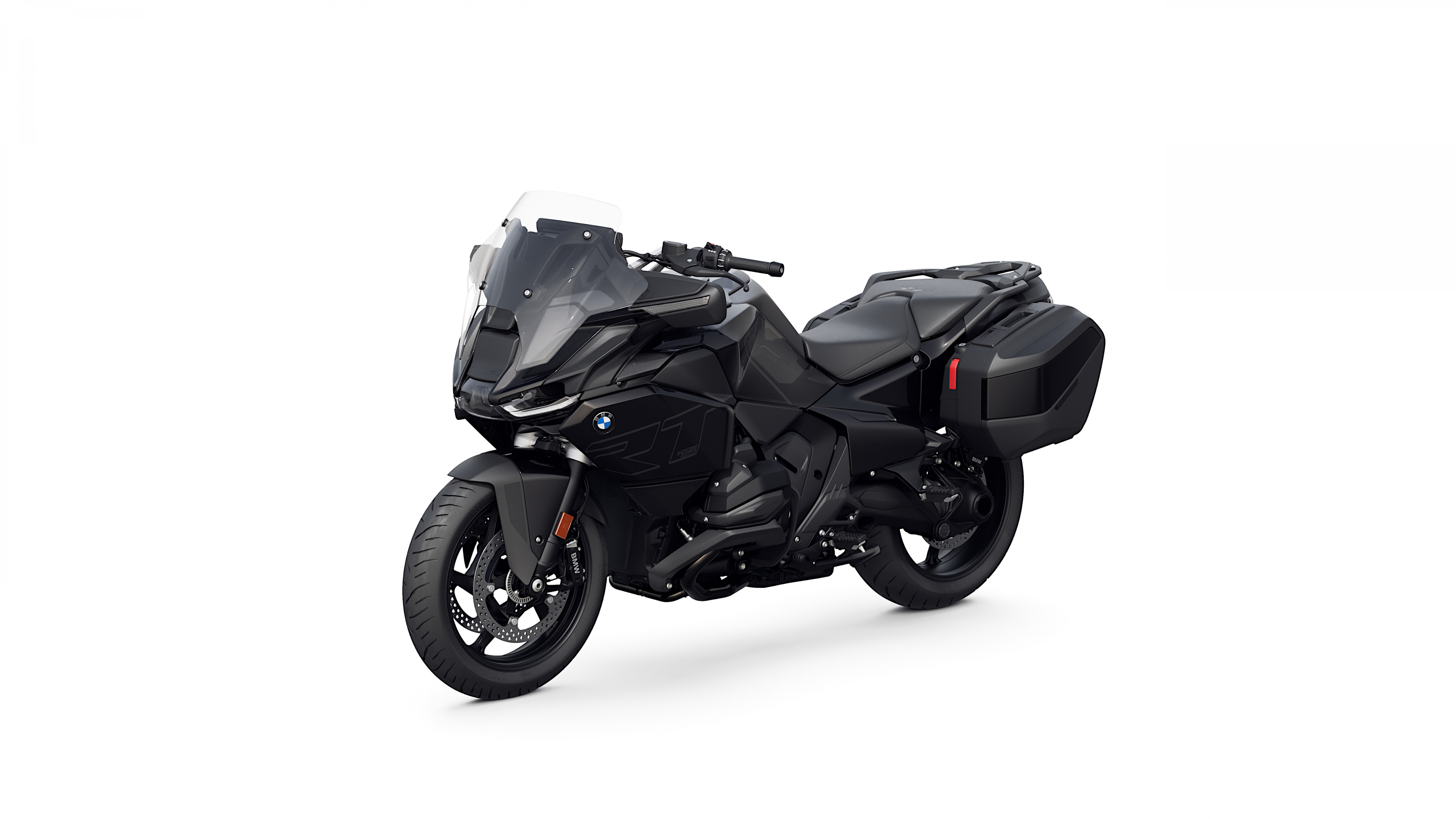BMW R 1300 RT Triple Black 2025 ultra HD 4K wallpaper