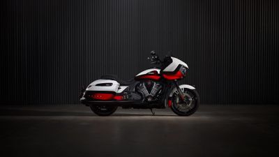 Indian Chieftain Elite 2025 ultra HD 4K wallpaper
