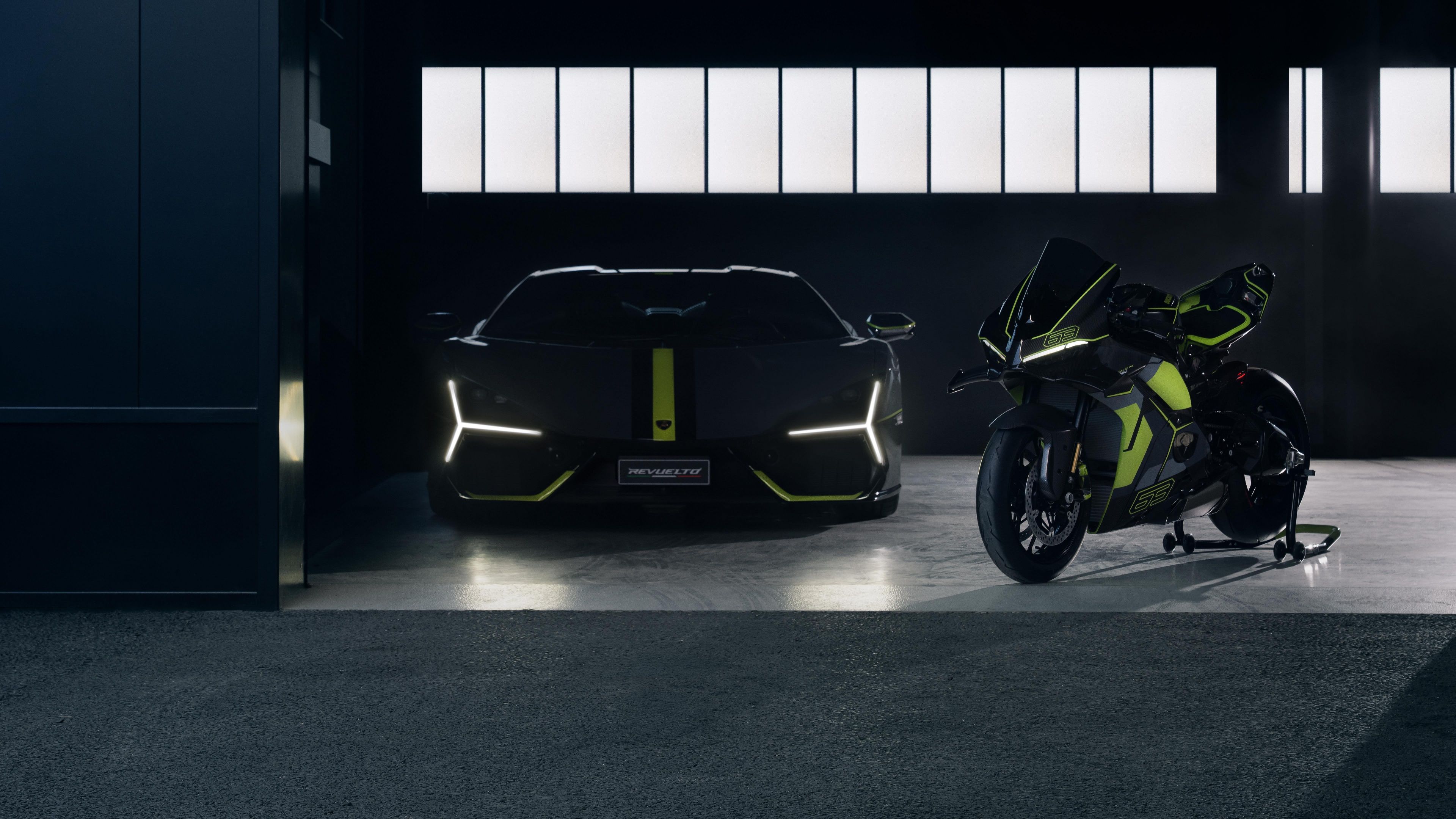 Lamborghini Revuelto Ducati Panigale V4 ultra HD 4K wallpaper