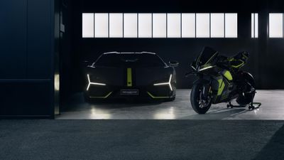 Lamborghini Revuelto Ducati Panigale V4 ultra HD 4K wallpaper
