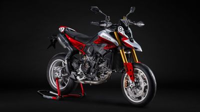 Ducati Hypermotard V2 SP 100 2026 ultra HD 4K wallpaper