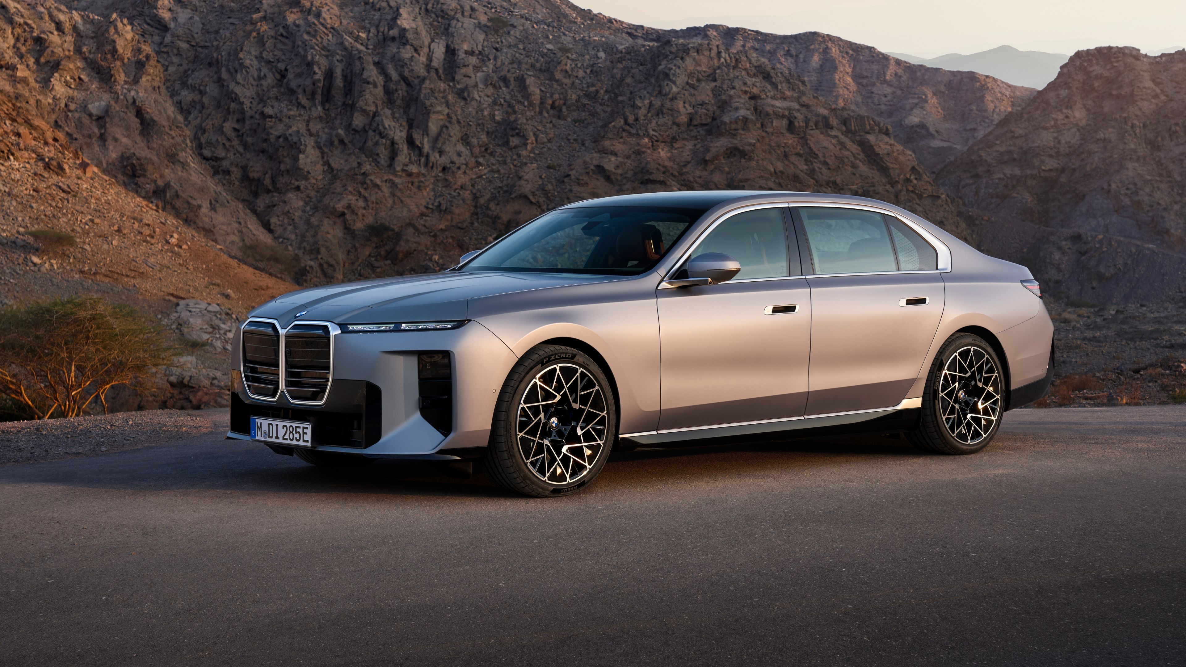 BMW i7 xDrive60 2027 ultra HD 4K wallpaper