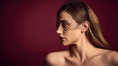 Lili Reinhart Red background ultra HD 4K wallpaper