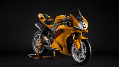 Ducati Panigale V2 100 2026 ultra HD 4K wallpaper