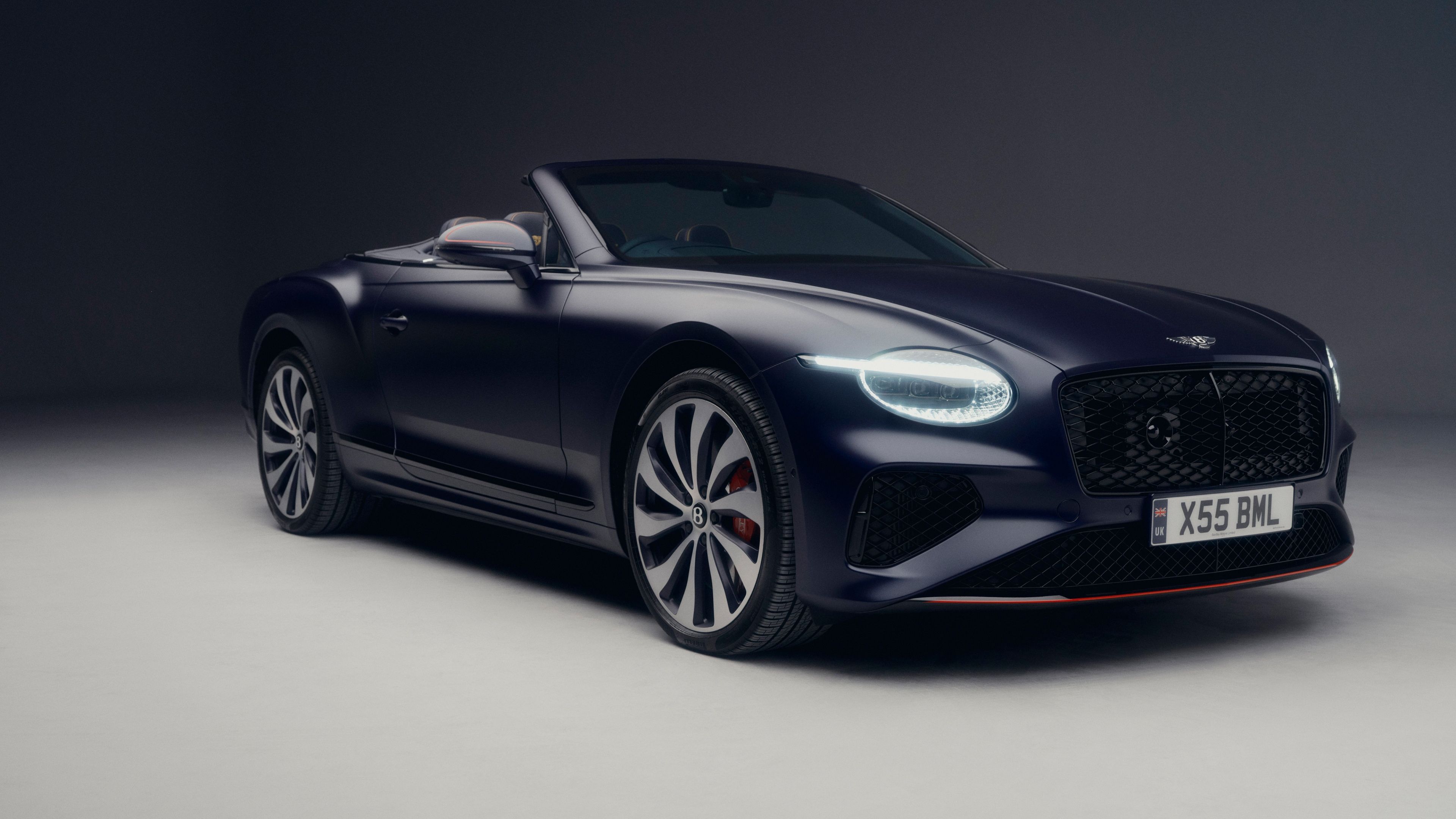 Bentley Continental GT Convertible Extraordinary Women ultra HD 4K wallpaper