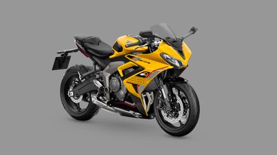 Triumph Daytona 660 2026 ultra HD 4K wallpaper