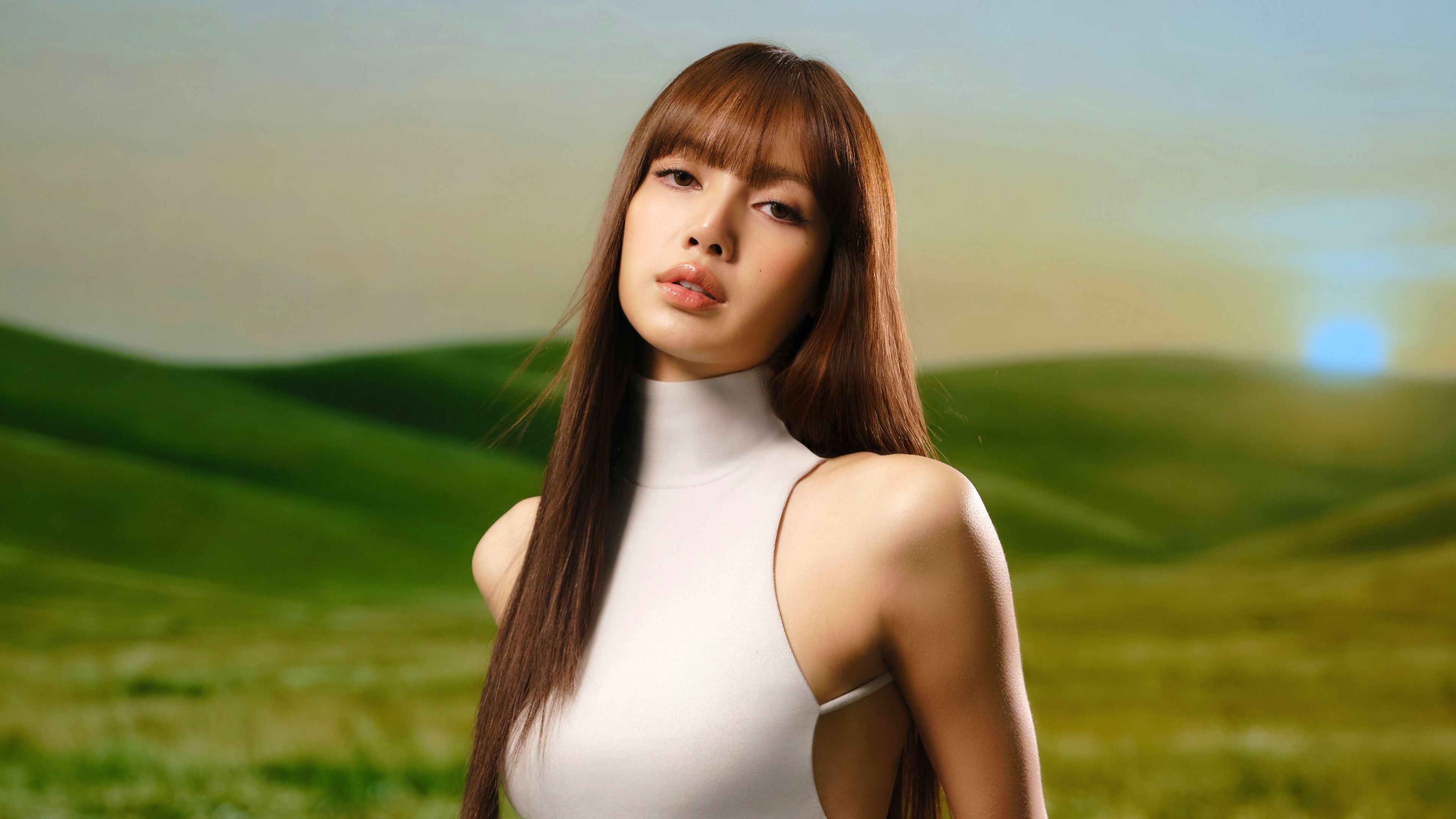 Lisa Modern ultra HD 4K wallpaper
