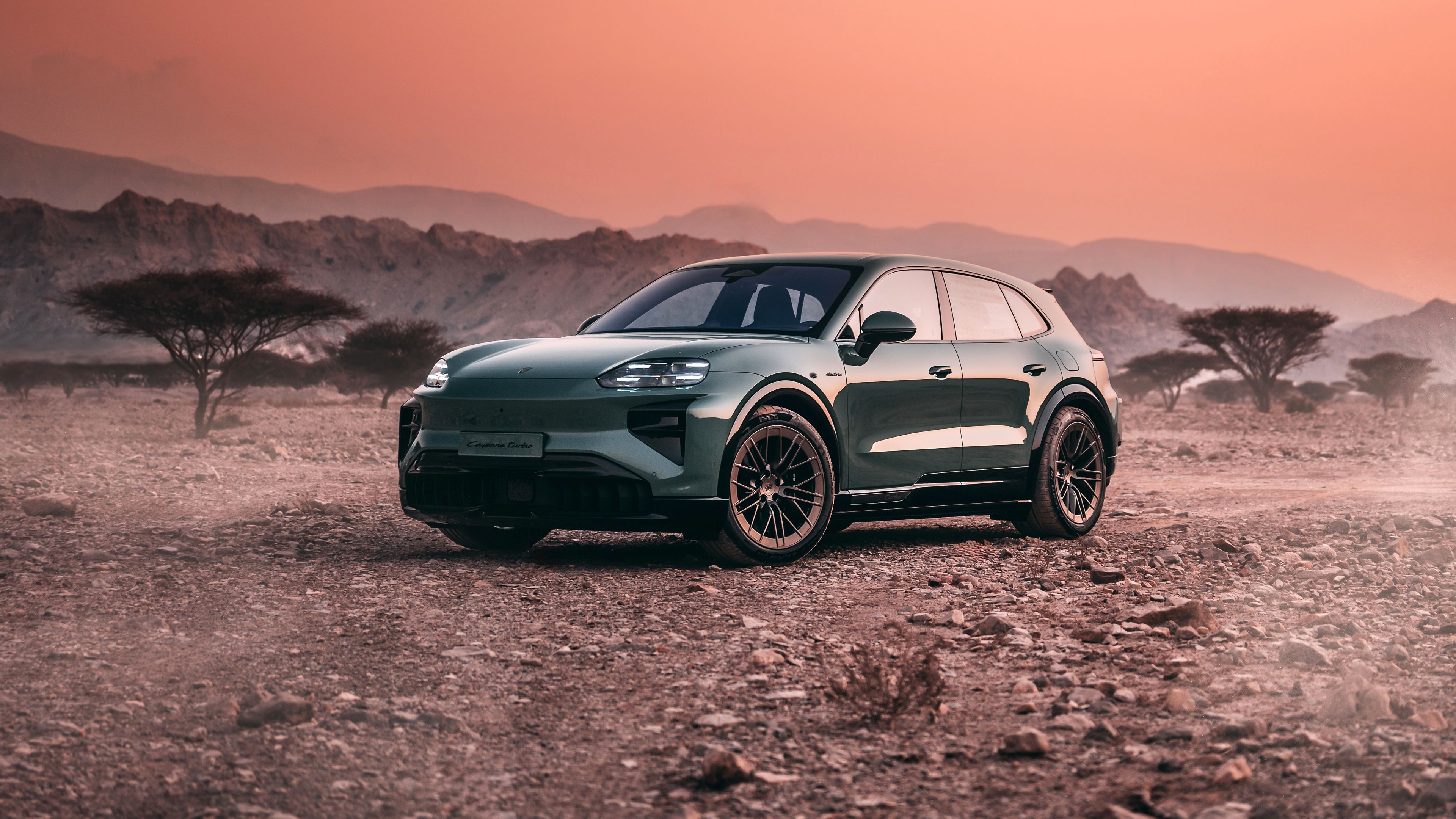 Porsche Cayenne Turbo Electric 2026 ultra HD 4K wallpaper