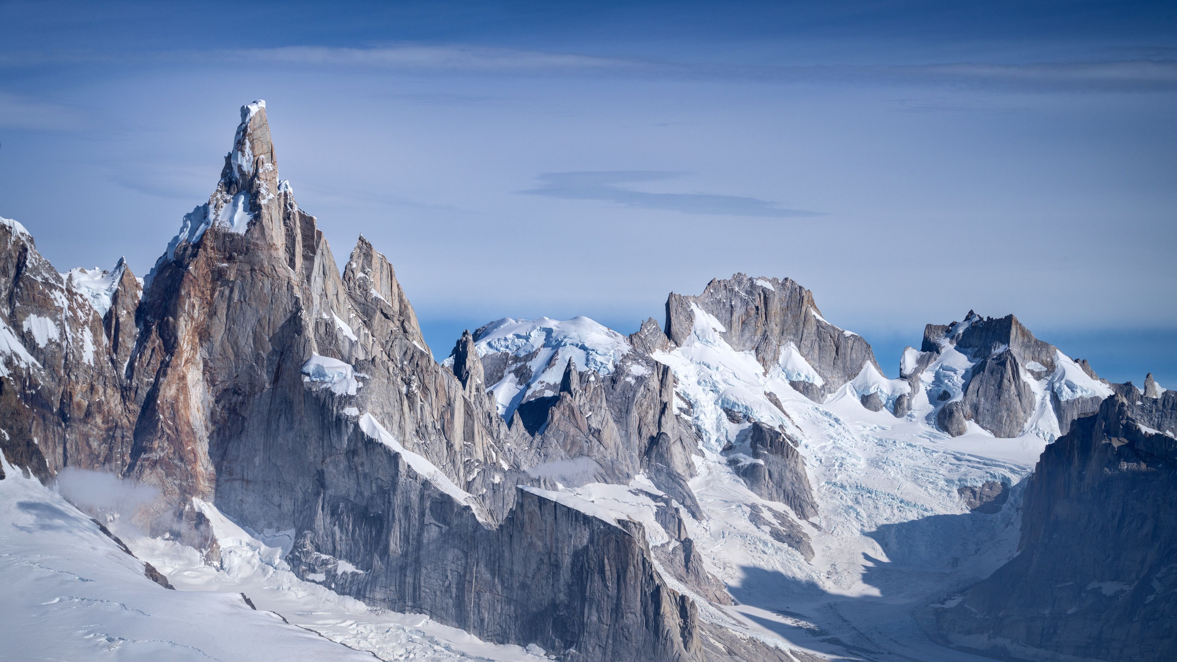 Cerro Torre Mountain range ultra HD 4K wallpaper