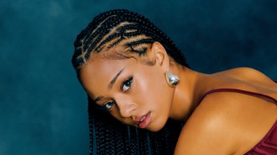 Manon Braided hair ultra HD 4K wallpaper