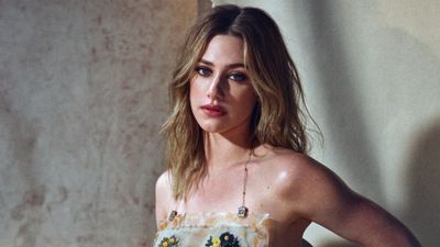 Lili Reinhart V Magazine ultra HD 4K wallpaper