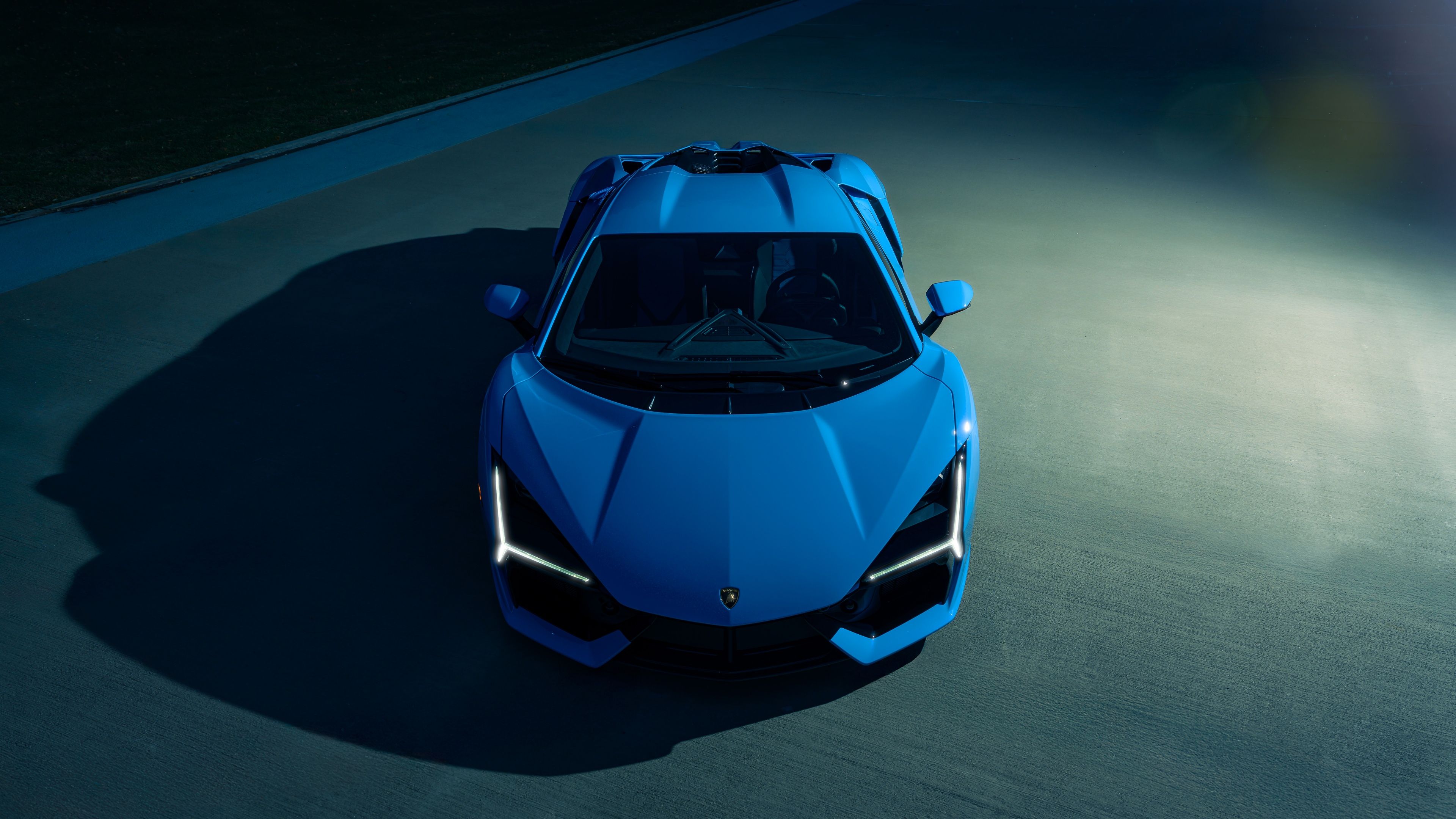 Lamborghini Revuelto Blue ultra HD 4K wallpaper