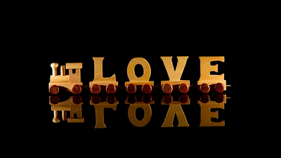 Love text Wooden letters ultra HD 4K wallpaper