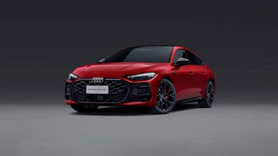 Audi A5L quattro Sportback 2025 ultra HD 4K wallpaper