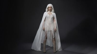 Teagan Croft White Raven ultra HD 4K wallpaper