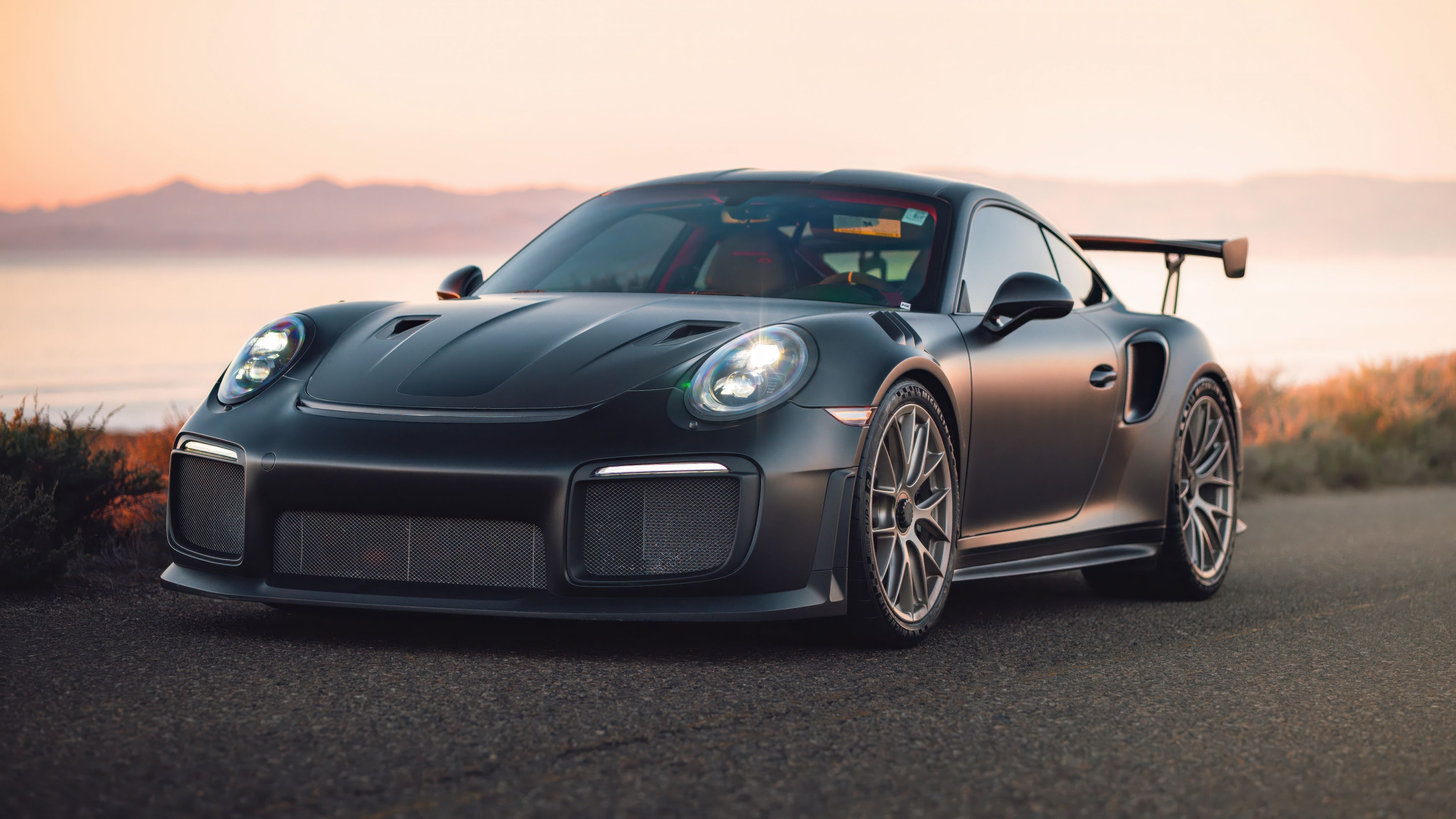 Porsche 911 GT2 RS Weissach package ultra HD 4K wallpaper