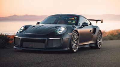 Porsche 911 GT2 RS Weissach package ultra HD 4K wallpaper