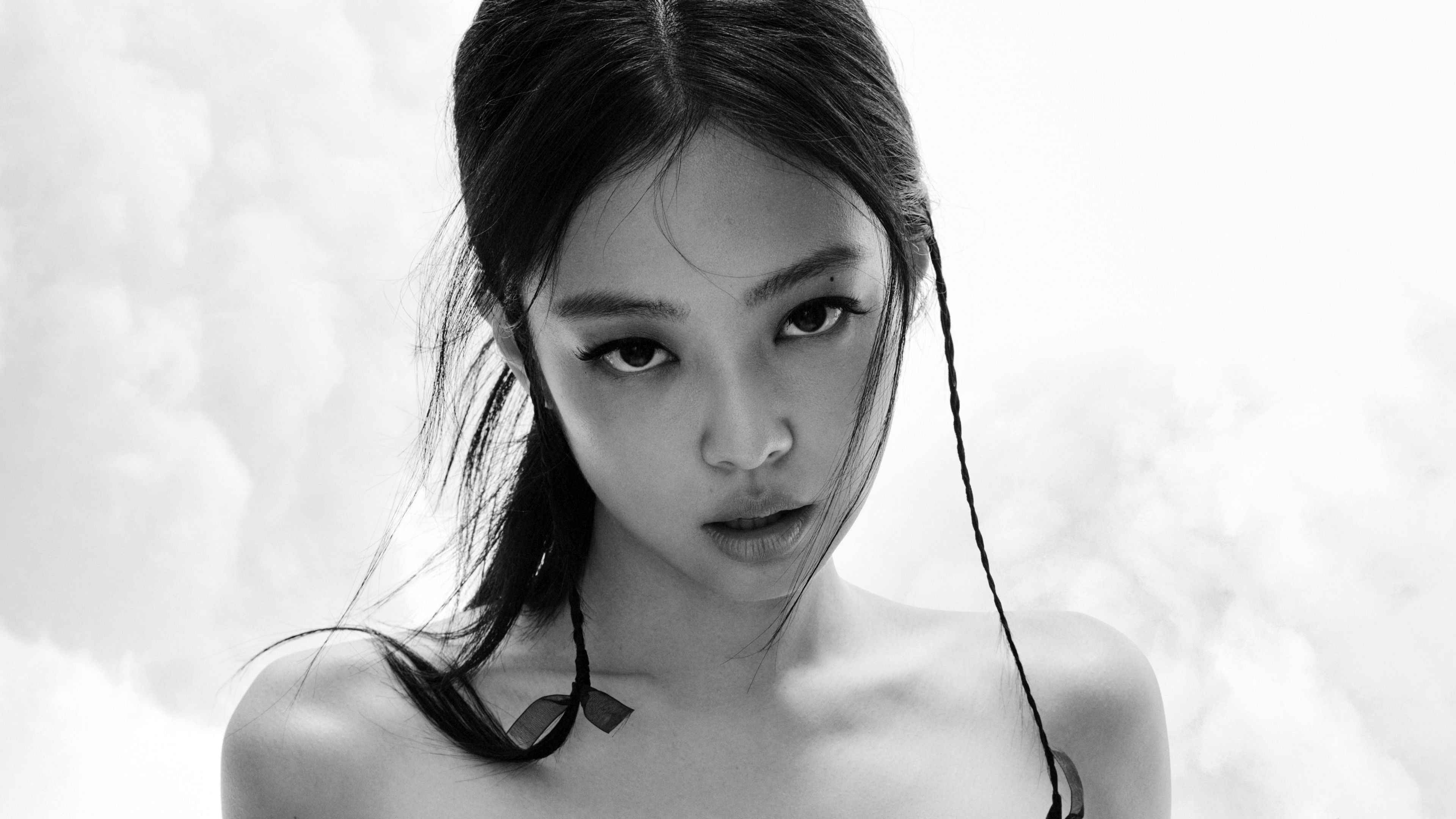 Jennie Closeup ultra HD 4K wallpaper