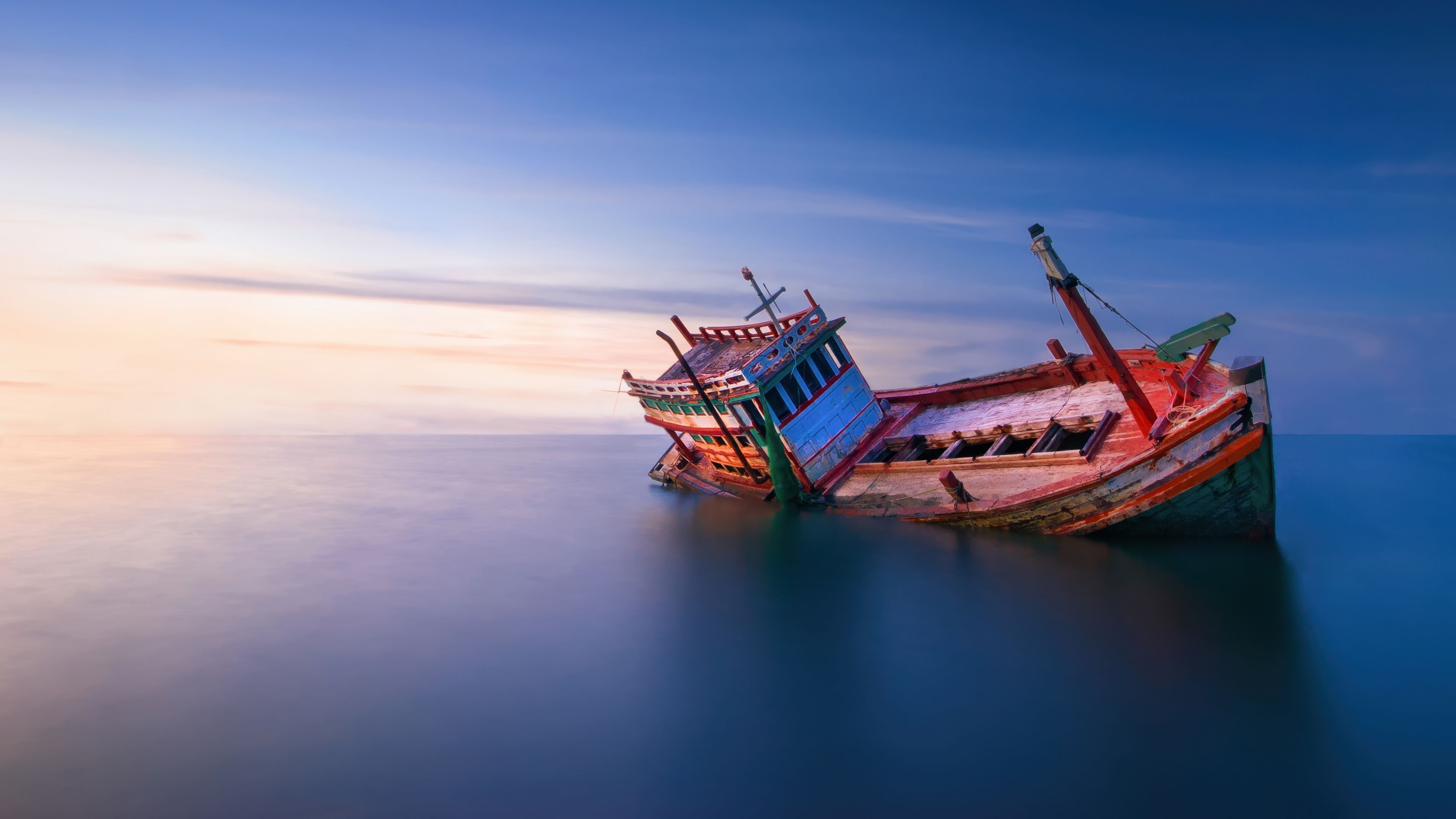 Abandoned Fishing boat ultra HD 4K wallpaper