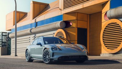 Porsche Taycan 4S Cross Turismo 2025 ultra HD 4K wallpaper