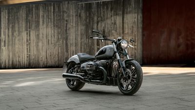 BMW R 18 Classic Style Motorcycle ultra HD 4K wallpaper